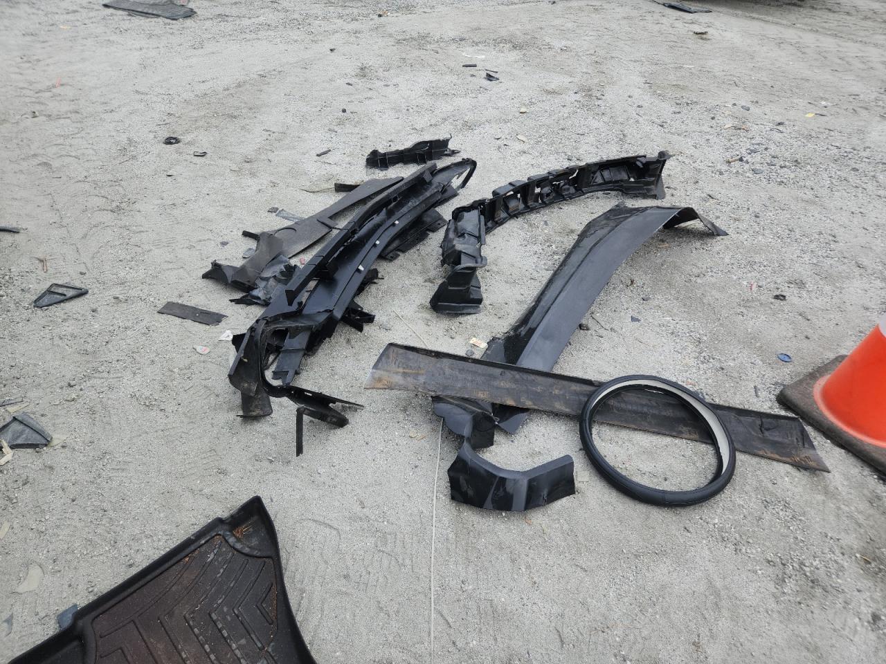 2009 Dodge Challenger R/T VIN: 2B3LJ54TX9H603611 Lot: 69131585