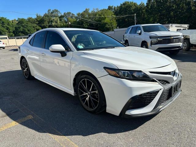 TOYOTA CAMRY 2022 Белы