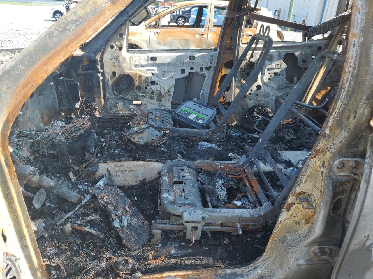 2005 Ford Explorer Xlt VIN: 1FMZU63W45UA50250 Lot: 69617525