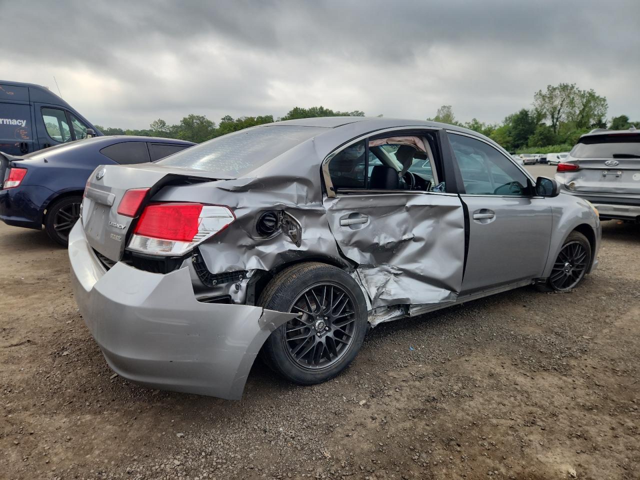 2010 Subaru Legacy 2.5I Limited grey sedan gas 4S3BMBK66A3224707 photo #4