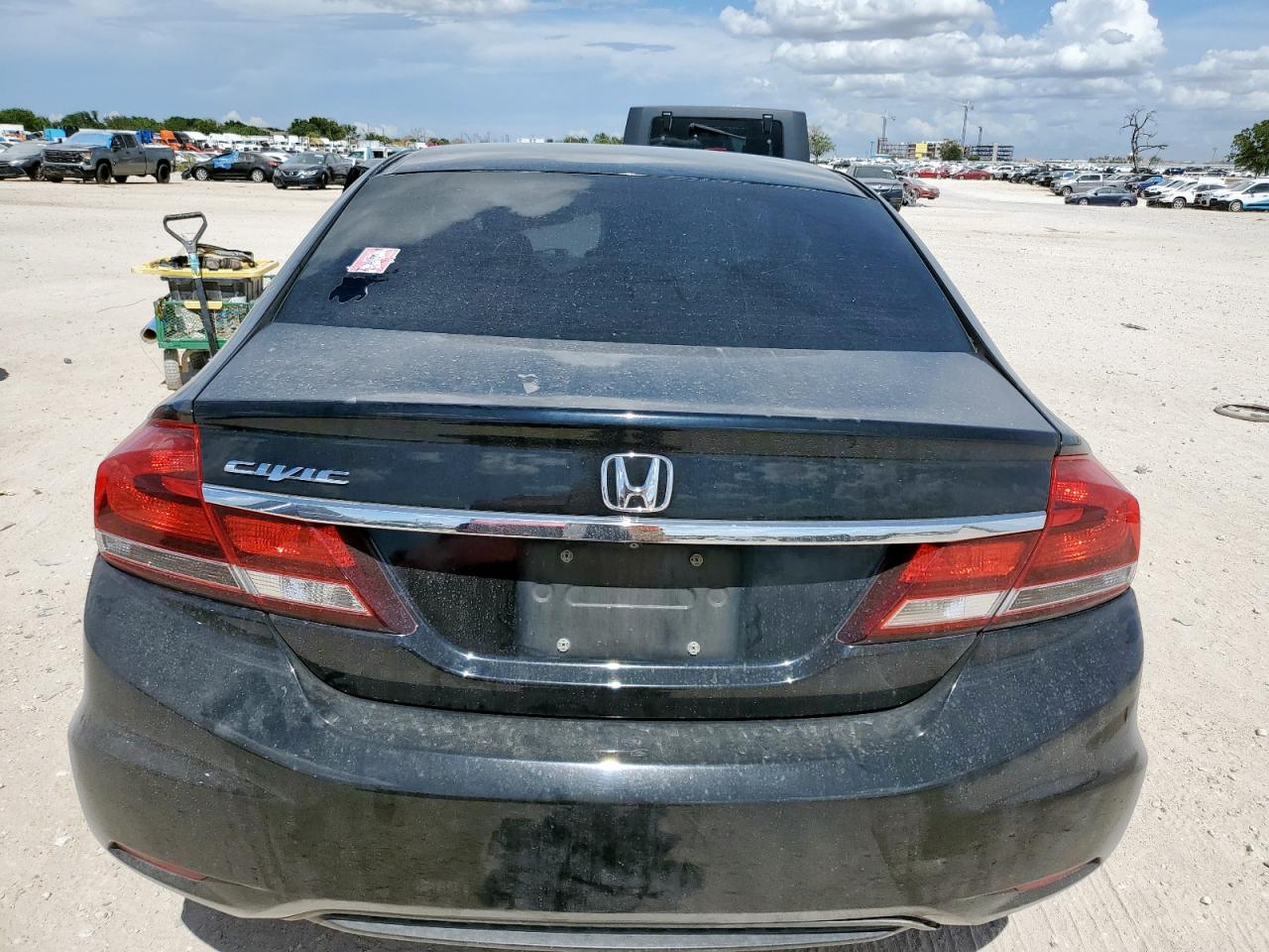 2014 Honda Civic Lx VIN: 19XFB2F57EE260722 Lot: 69338645