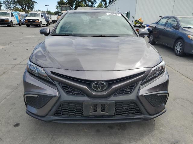  TOYOTA CAMRY 2023 Серый