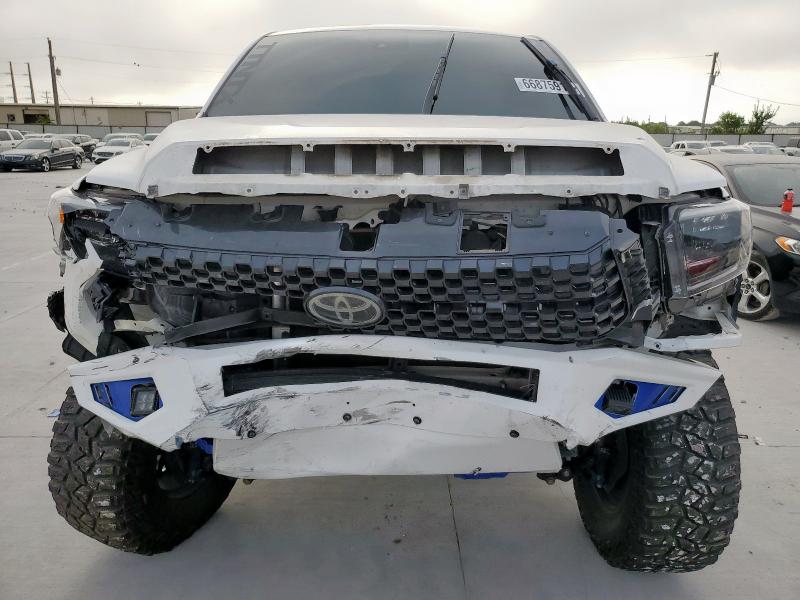  TOYOTA TUNDRA 2020 Белы