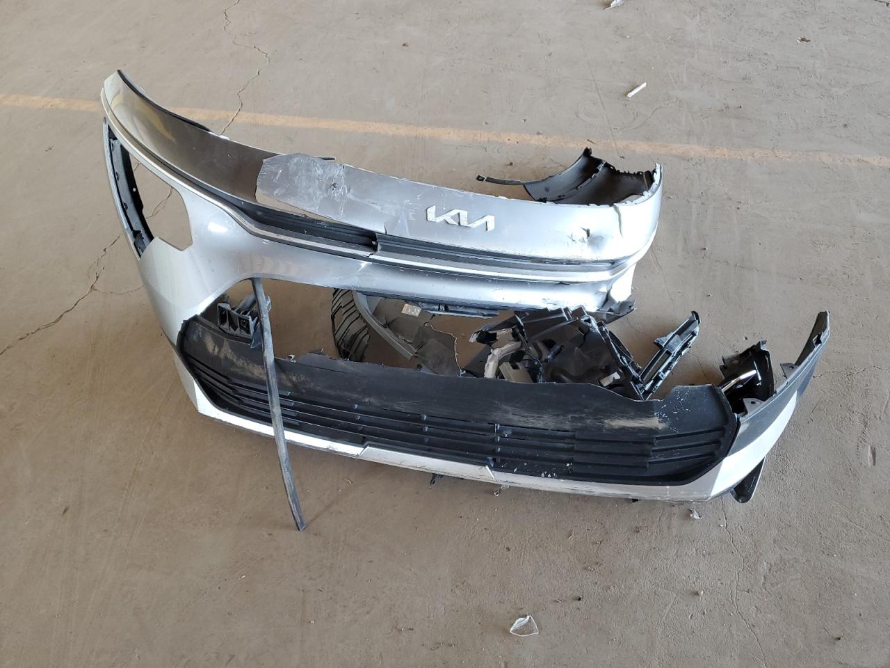 2023 Kia Niro Lx VIN: KNDCP3LE4P5082796 Lot: 89652735