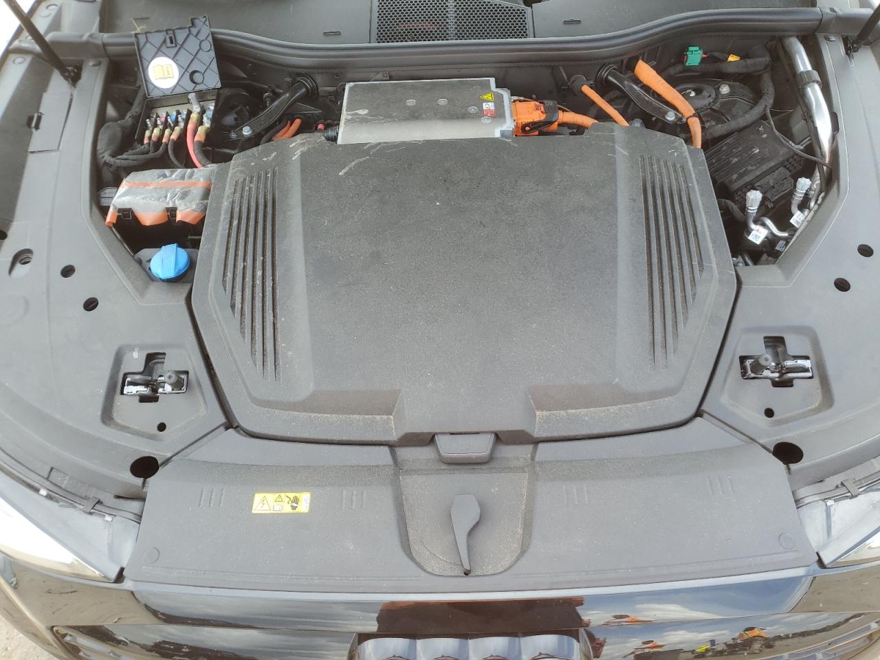 2024 Audi Q8 E-Tron Premium Plus VIN: WA15AAGE3RB051322 Lot: 68770135