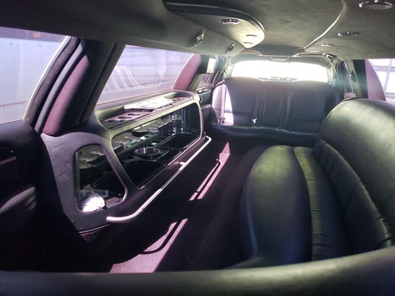 2006 Lincoln Town Car Executive VIN: 1L1FM88W66Y648259 Lot: 64139545