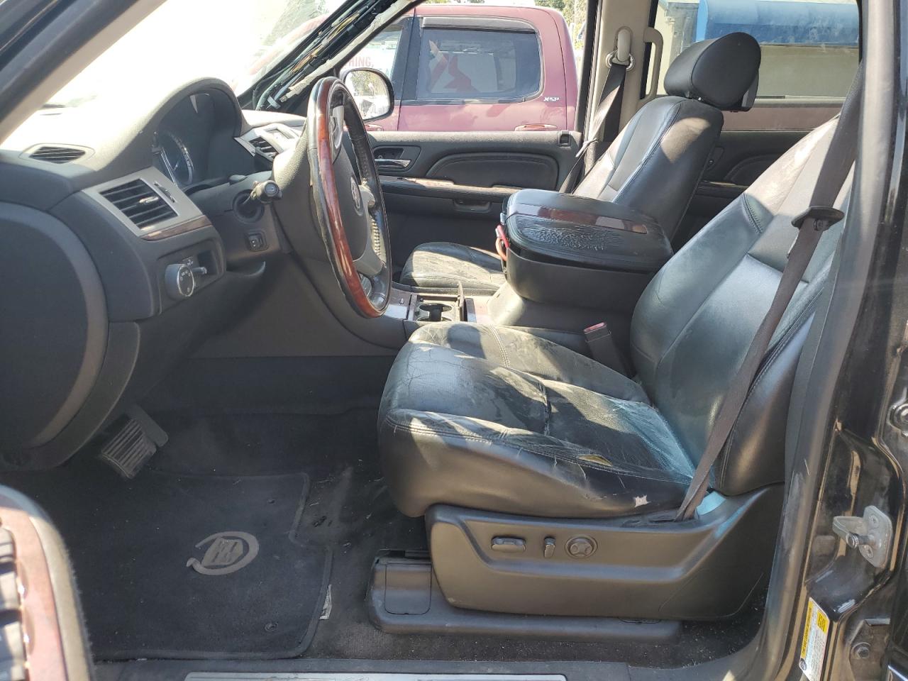 2009 Cadillac Escalade VIN: 1GYFK13249R262890 Lot: 67997405