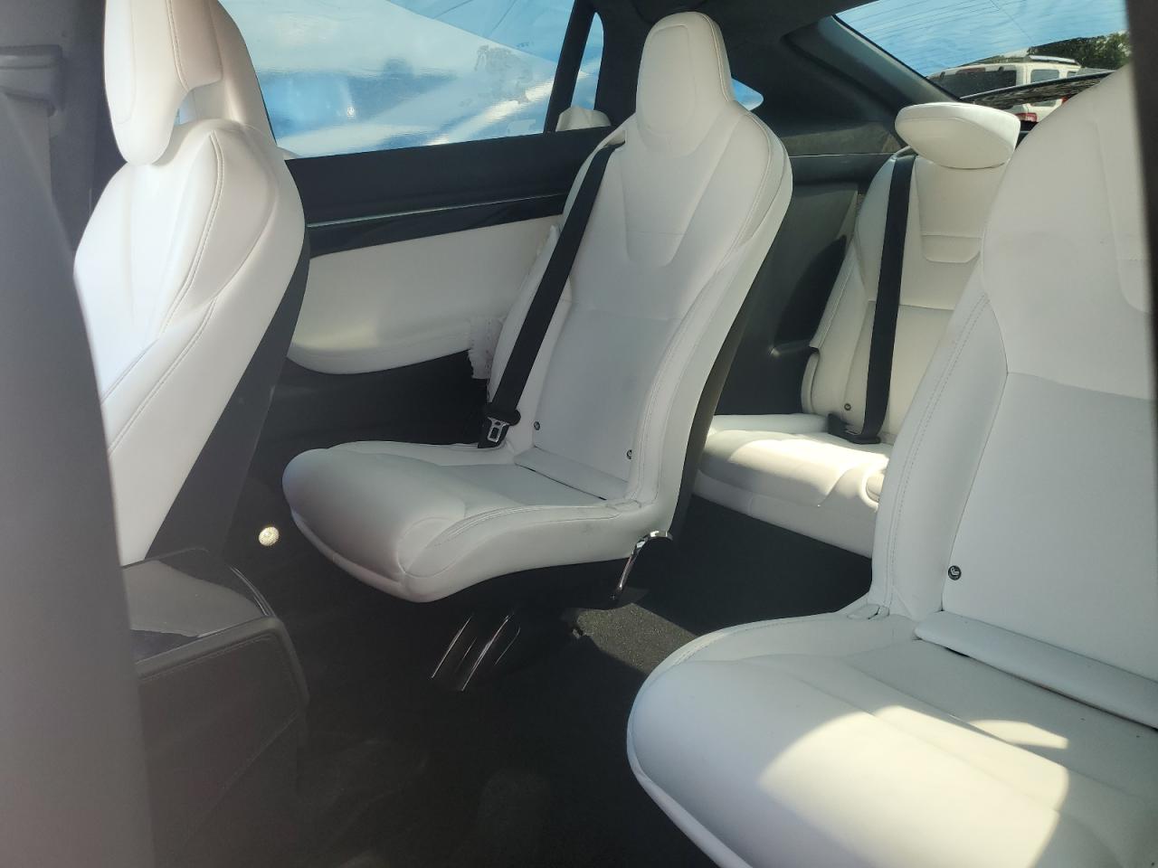 5YJXCBE28HF061119 2017 Tesla Model X