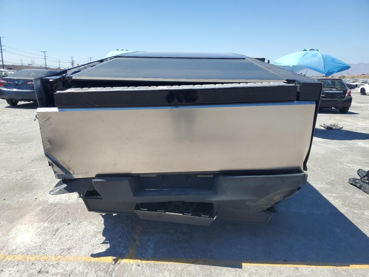 2024 Tesla Cybertruck VIN: 7G2CEHED2RA004553 Lot: 69480455