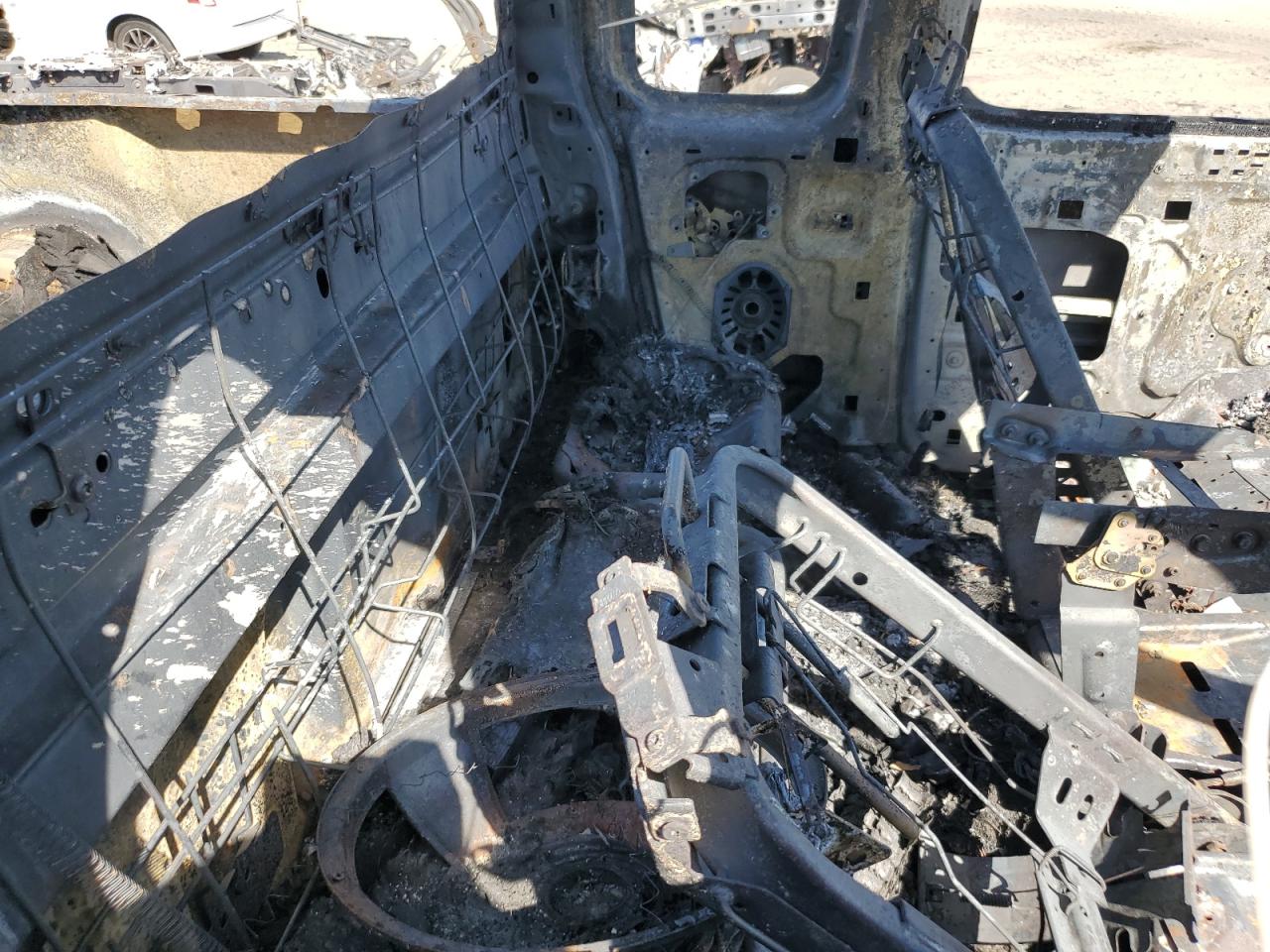 2002 Ford F150 VIN: 1FTRX17242NB22012 Lot: 68680295