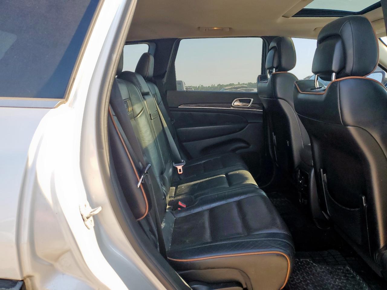 2011 Jeep Grand Cherokee Laredo VIN: 1J4RR4GG3BC666420 Lot: 70406755