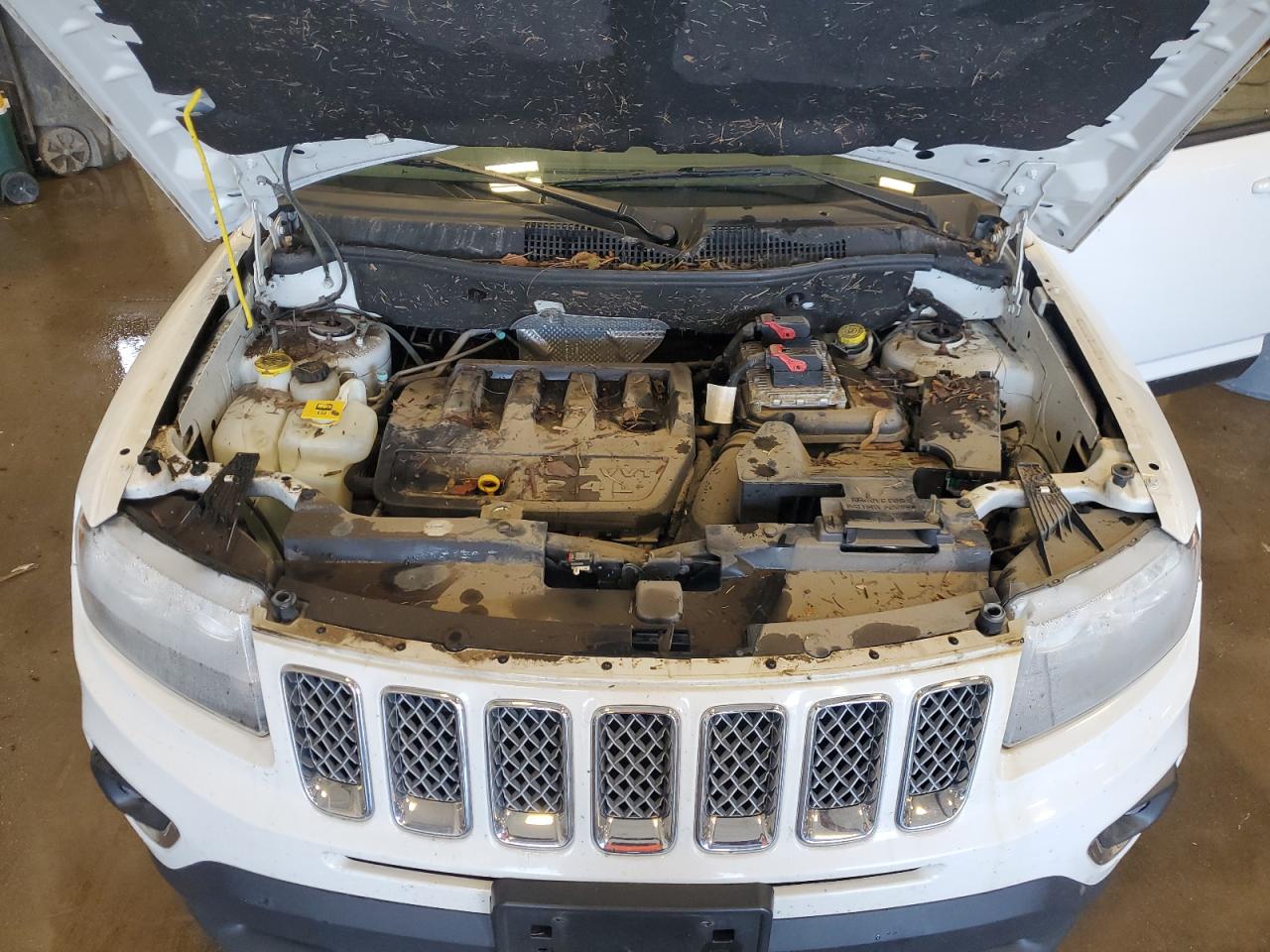 2016 Jeep Compass Latitude VIN: 1C4NJDEB0GD798989 Lot: 68737445