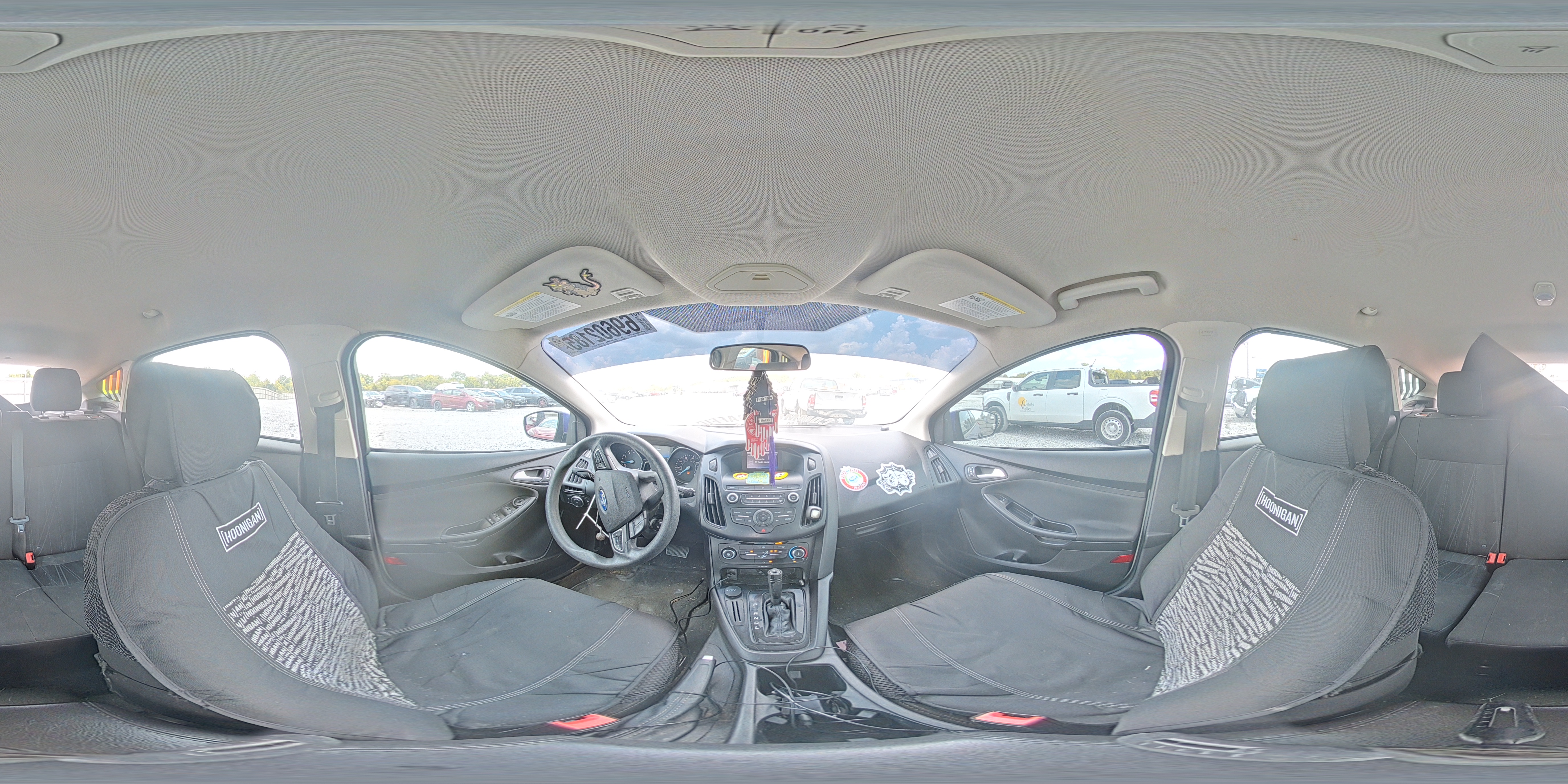 2018 Ford Focus Se VIN: 1FADP3K2XJL288385 Lot: 69602185