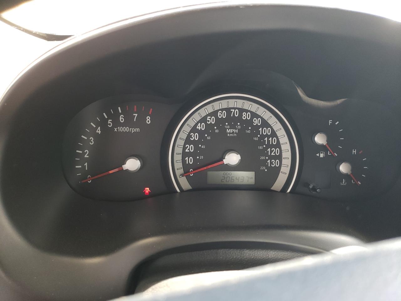 2008 Hyundai Entourage Gls VIN: KNDMC233X86050889 Lot: 69217675