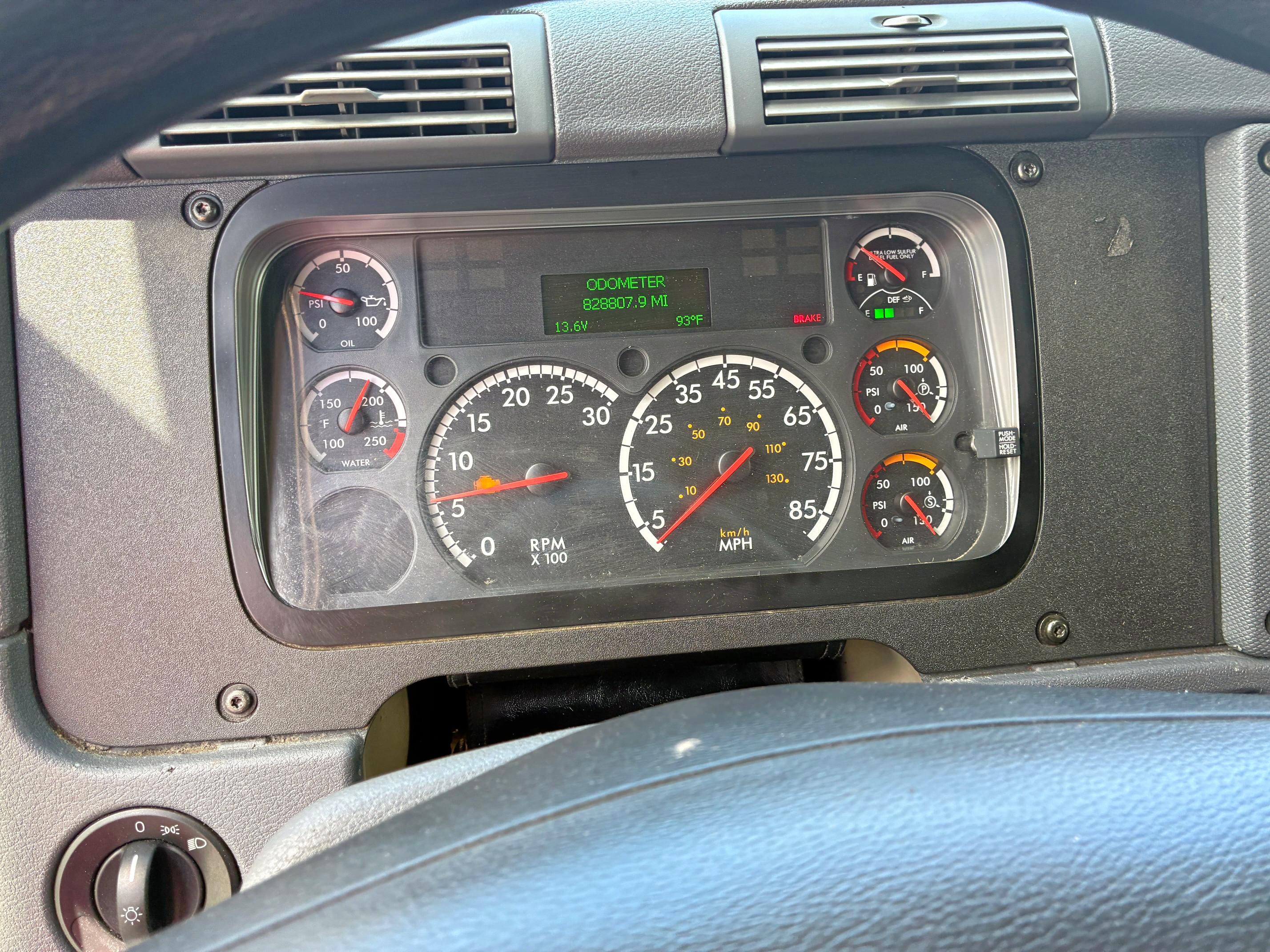 2018 FREIGHTLINER CASCADIA 125   