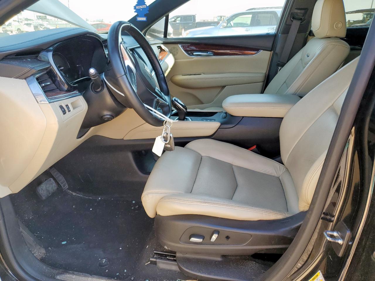 2017 Cadillac Xt5 Luxury VIN: 1GYKNDRS0HZ104687 Lot: 69750485