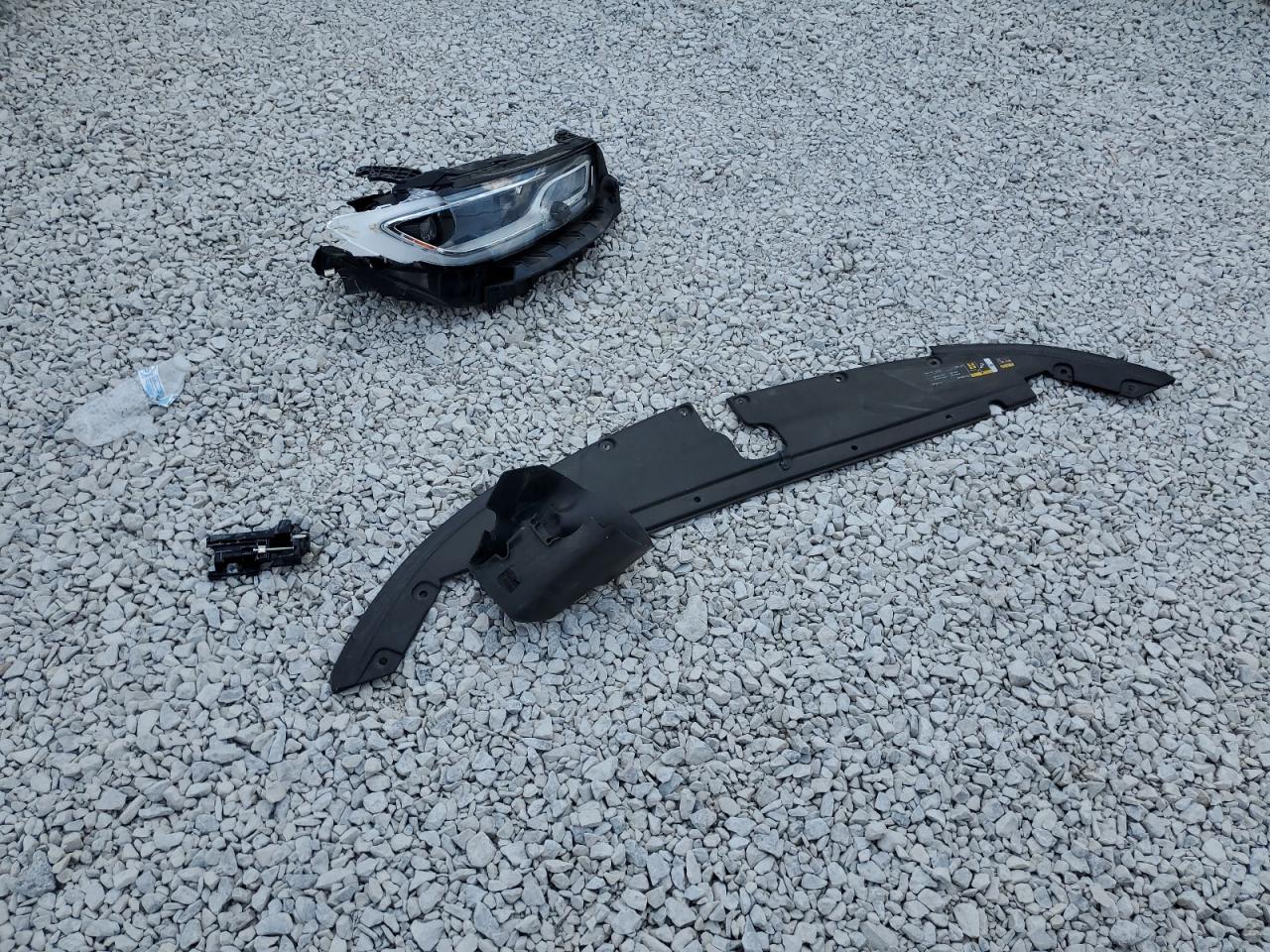 2022 Chrysler Pacifica Touring L VIN: 2C4RC1BG8NR142236 Lot: 69010395