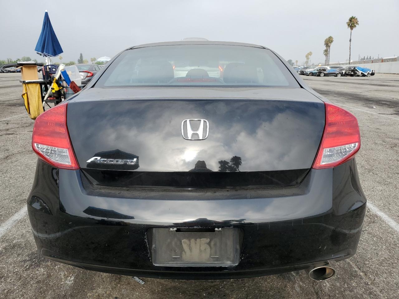 2011 Honda Accord Ex VIN: 1HGCS1B7XBA015501 Lot: 69066685