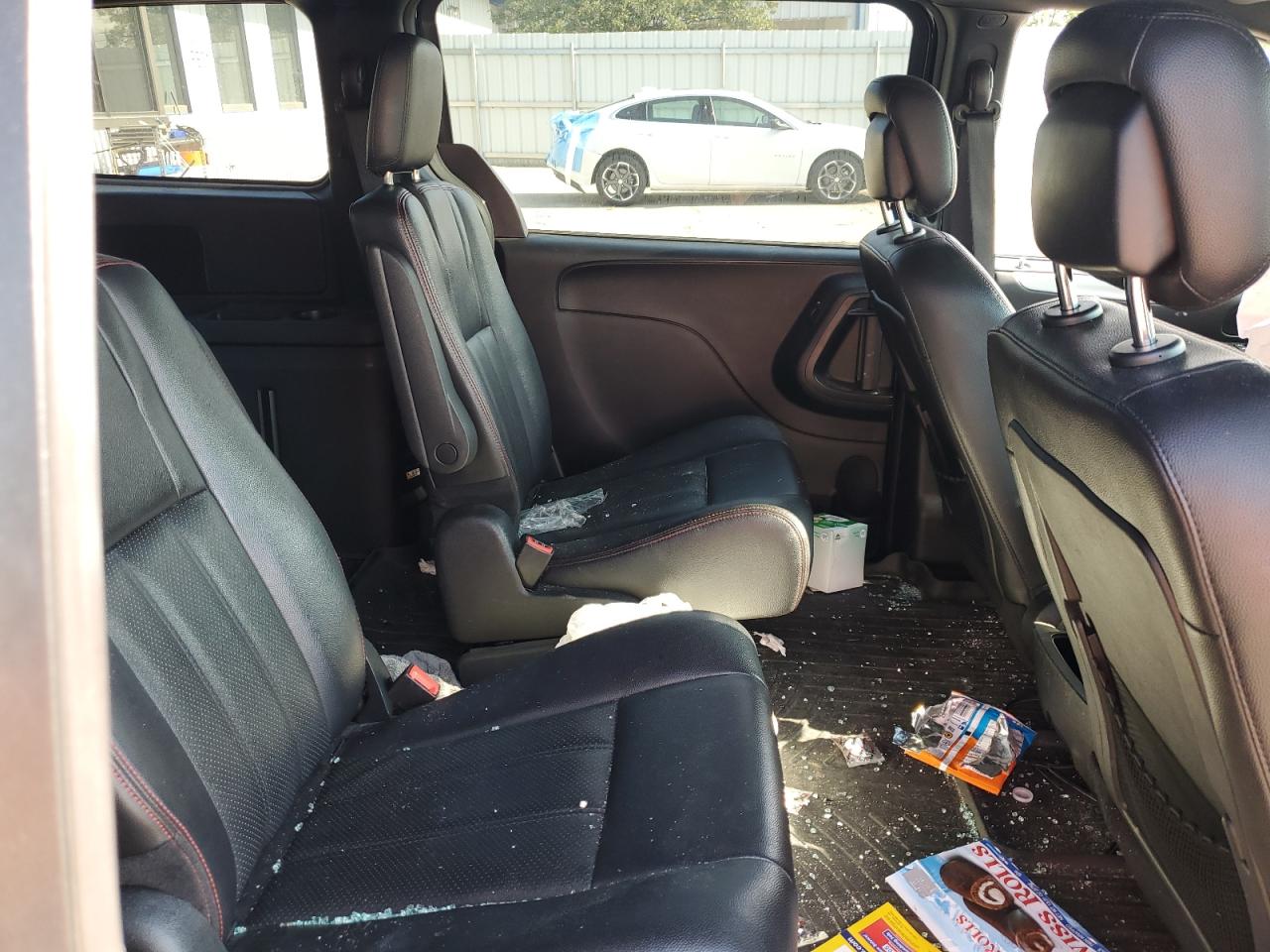 2016 Dodge Grand Caravan R/T VIN: 2C4RDGEG7GR352907 Lot: 67994945