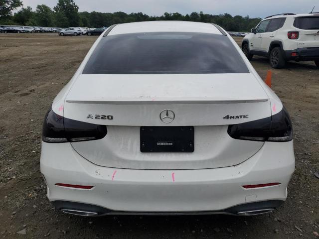  MERCEDES-BENZ A-CLASS 2021 Белы