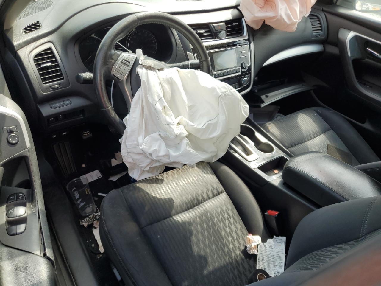 2018 Nissan Altima 2.5 VIN: 1N4AL3AP1JC177087 Lot: 69940165