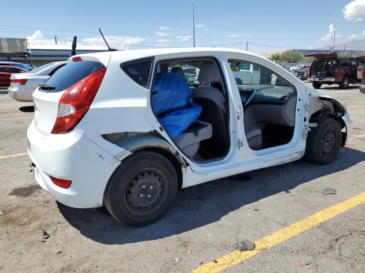 2016 Hyundai Accent Se white null gas KMHCT5AE9GU268667 photo #4