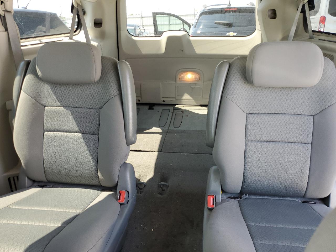 2010 Chrysler Town & Country Touring VIN: 2A4RR5D17AR398838 Lot: 69021285