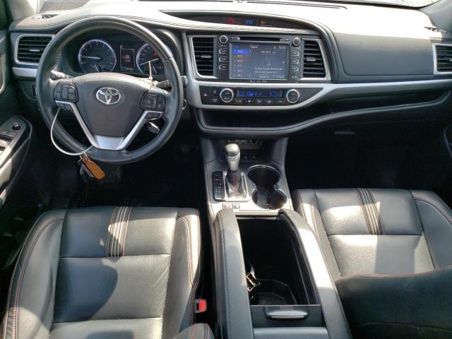 2019 TOYOTA HIGHLANDER SE  