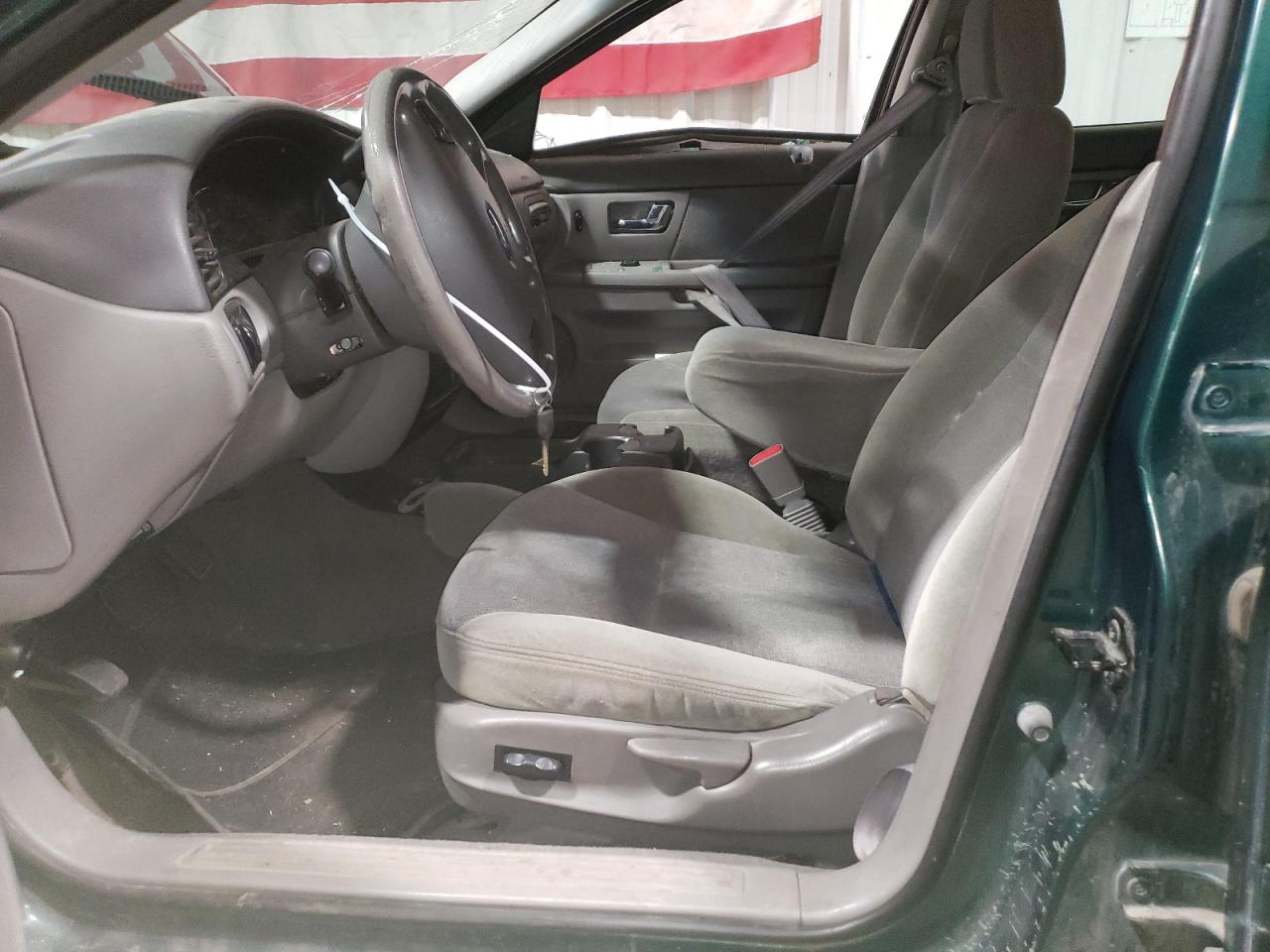 2000 Ford Taurus Se VIN: 1FAFP5828YG225641 Lot: 68788205