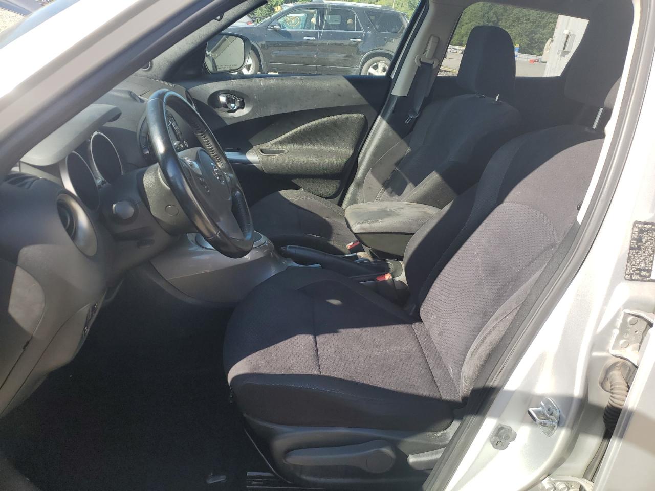 2015 Nissan Juke S VIN: JN8AF5MV8FT556428 Lot: 70521175