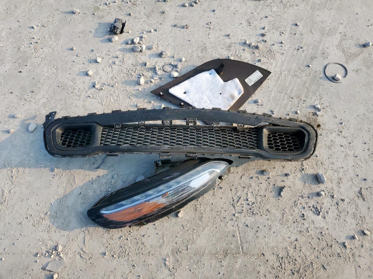 2014 Jeep Cherokee Latitude VIN: 1C4PJLCS9EW206156 Lot: 70601665