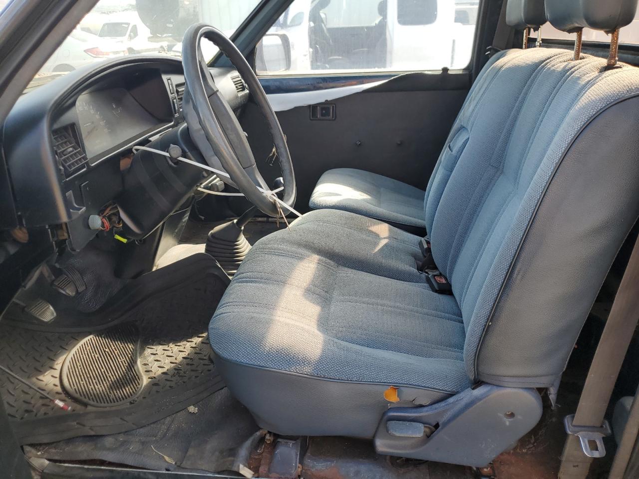 1989 Toyota Pickup 1/2 Ton Short Wheelbase VIN: JT4RN81R0K5032778 Lot: 71000315