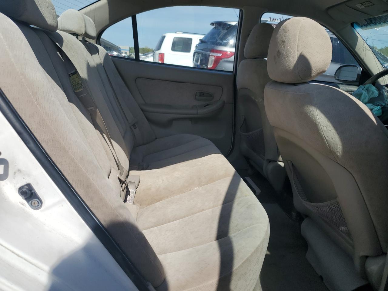 2005 Hyundai Elantra Gls VIN: KMHDN46DX5U938894 Lot: 70988345