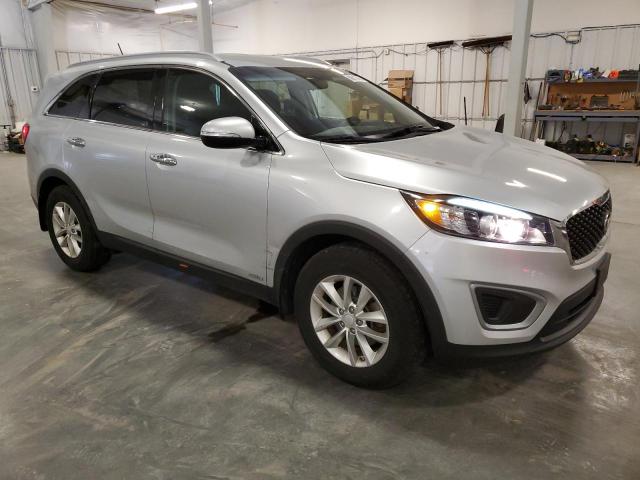  KIA SORENTO 2017 Srebrny