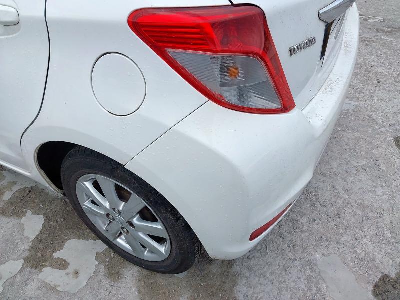 2013 TOYOTA YARIS TR VVT-I CVT 