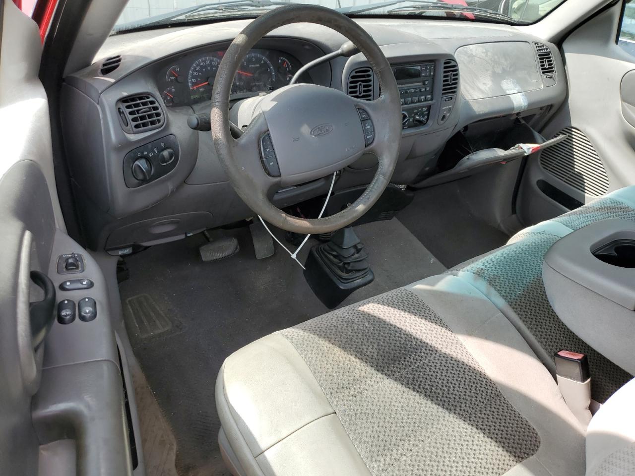 2FTRF18W42CA66874 2002 Ford F150