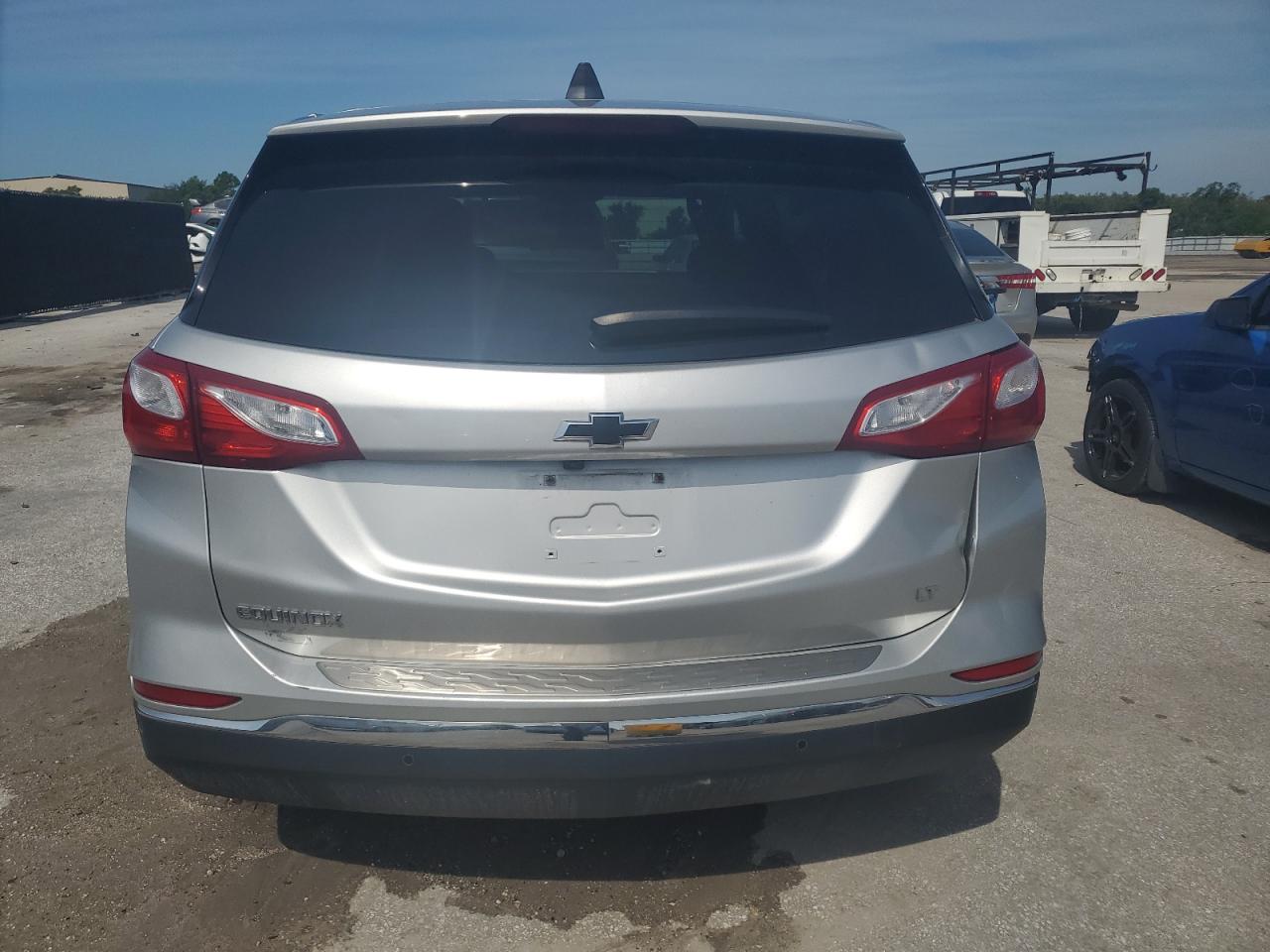 2019 Chevrolet Equinox Lt VIN: 3GNAXKEV8KS633655 Lot: 70986125