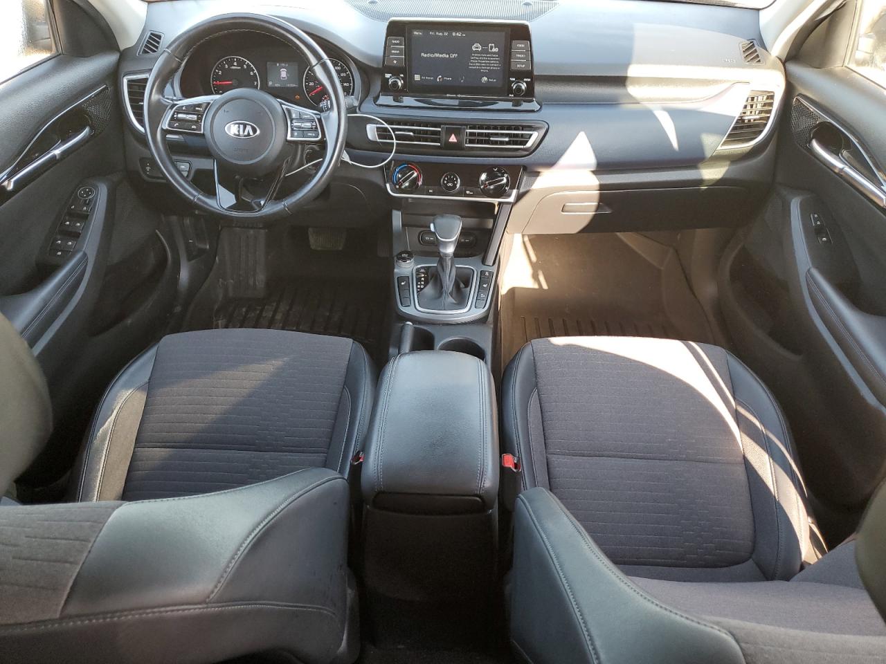 2021 Kia Seltos S VIN: KNDEUCAA2M7068073 Lot: 69260355