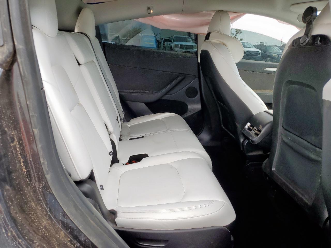 2024 Tesla Model Y VIN: 7SAYGAEE9RF205746 Lot: 69147605