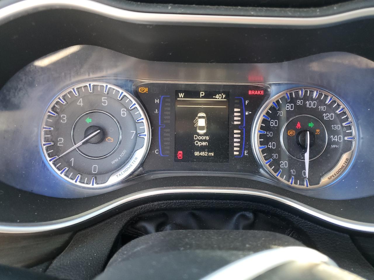 2015 Chrysler 200 Limited VIN: 1C3CCCABXFN622840 Lot: 69635955