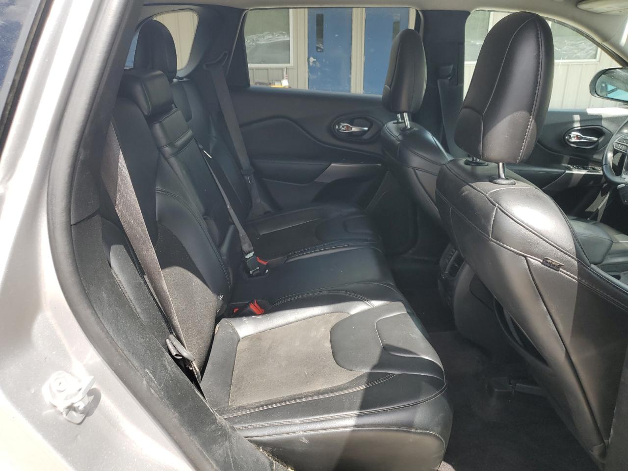 2019 Jeep Cherokee Latitude Plus VIN: 1C4PJMLB2KD181257 Lot: 68621945