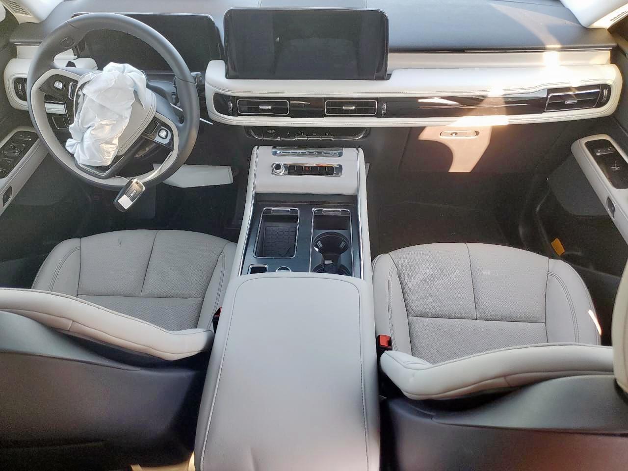 2025 Lincoln Aviator Reserve VIN: 5LM5J7WC2SGL0703X Lot: 68137325