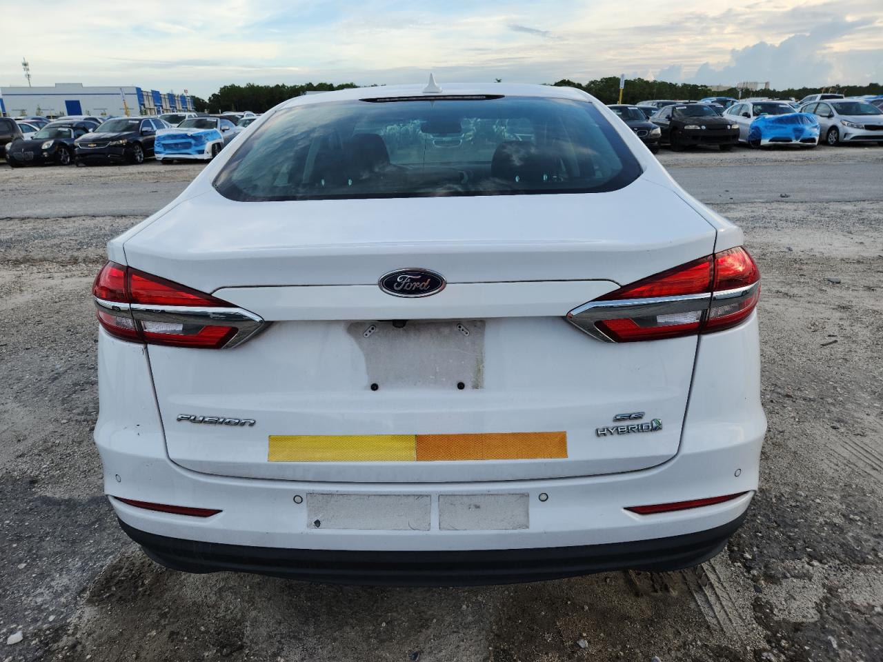 2019 Ford Fusion Se VIN: 3FA6P0LU8KR124854 Lot: 54040005