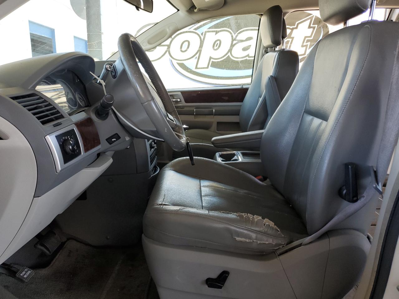 2010 Chrysler Town & Country Touring VIN: 2A4RR5DX4AR338164 Lot: 68040925