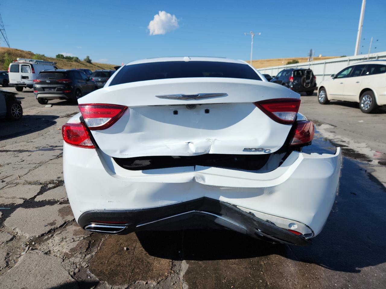 2015 Chrysler 200 C VIN: 1C3CCCCG0FN525865 Lot: 68881645