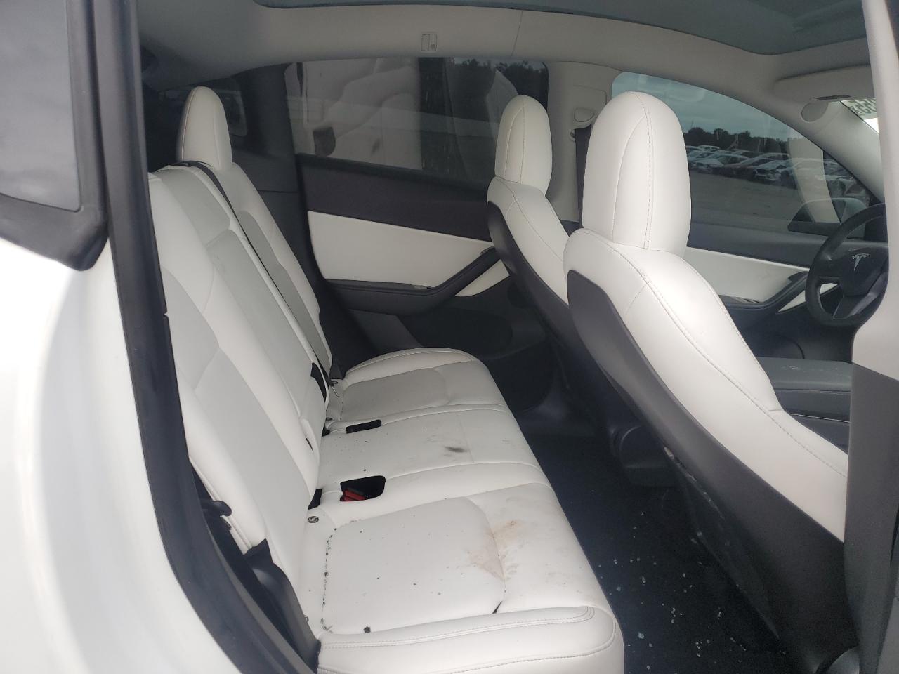 2020 Tesla Model Y VIN: 5YJYGDEEXLF017629 Lot: 70707355