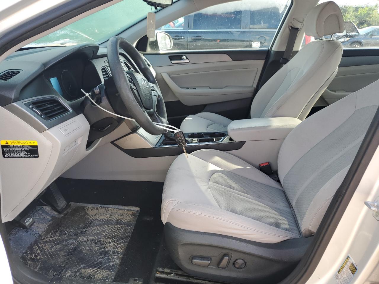 2015 Hyundai Sonata Se VIN: 5NPE24AF1FH031764 Lot: 69880445