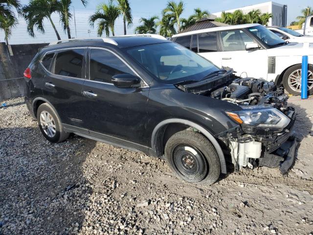  NISSAN ROGUE 2017 Черный