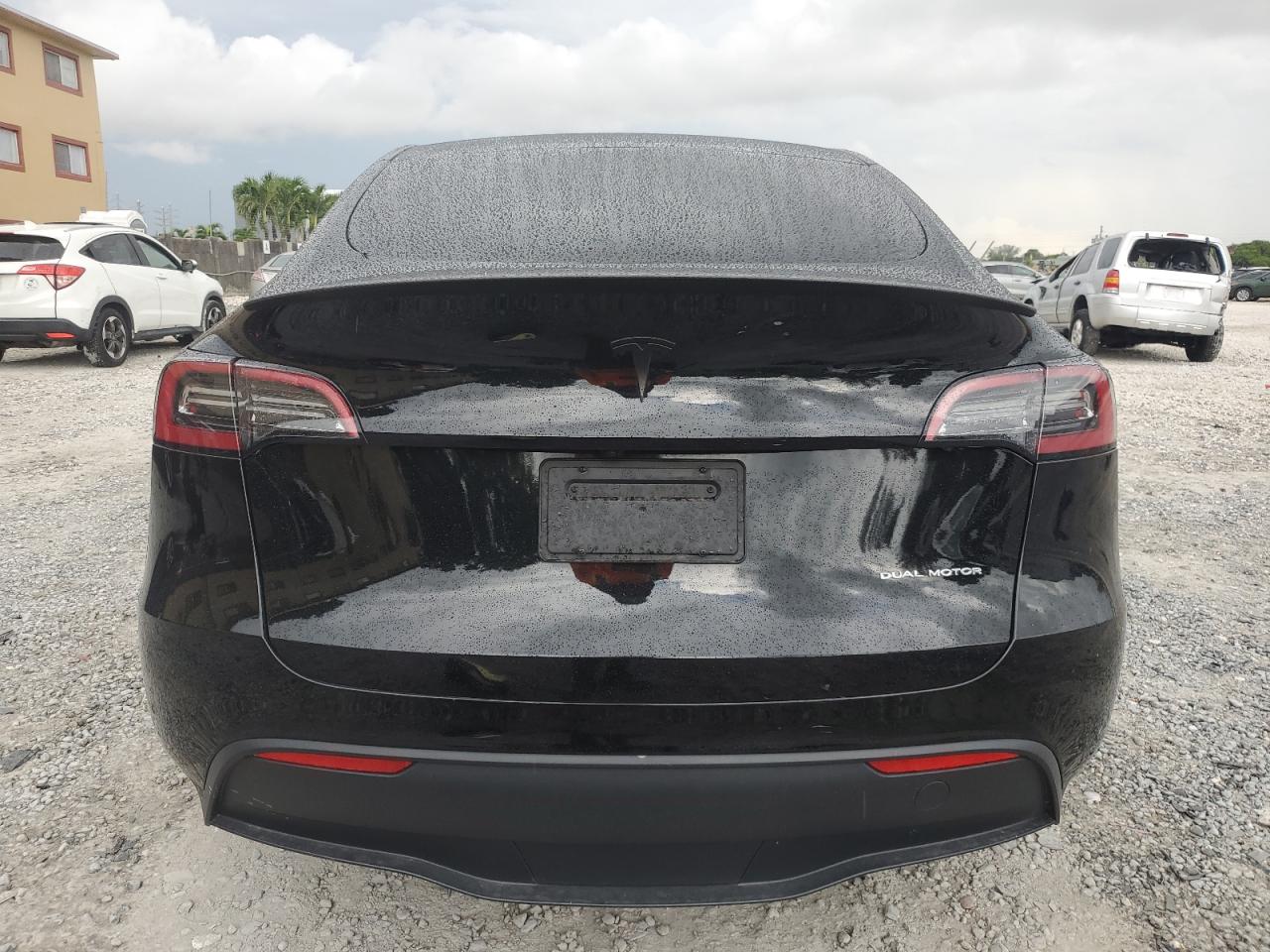 7SAYGDEEXPA135587 2023 Tesla Model Y