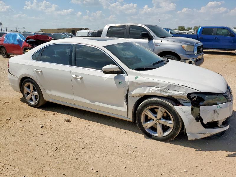  VOLKSWAGEN PASSAT 2013 Biały